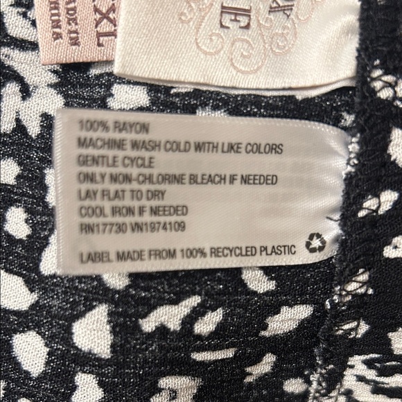 Knox Rose Floral Spotted Black White Rayon Midi Skirt Scalloped Hem Size XXL - Picture 9 of 9